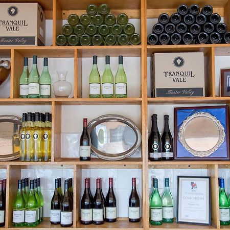 Tranquil Vale Vineyard Hotel Luskintyre Exterior foto